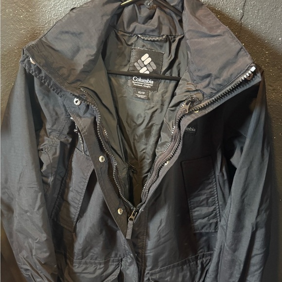 Columbia Black Parka Raincoat Lightweight Waterproof Design - Picture 4 of 7